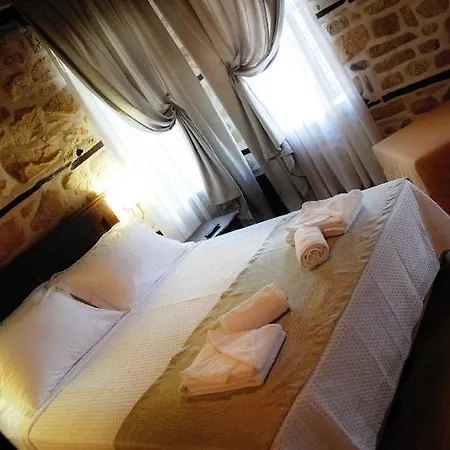 Mansion Chorostasi Hotel